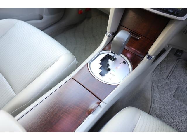 プレミオ 1.8X Lパッケージ 4WD 純正ナビ ワンセグ バックカメラ ETC スマートキー オートライト 禁煙車(13枚目)