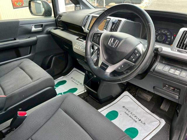 ステップワゴンスパーダ Ｚ　インターナビセレクション　インターナビセレクション　両側電動スライドドア　純正ＨＤＤナビ　フルセグＴＶ　バックカメラ　ＥＴＣ　ステアリングスイッチ　クルーズコントロール　後席モニター　スマートキー　パドルシフト　オートエアコン（24枚目）