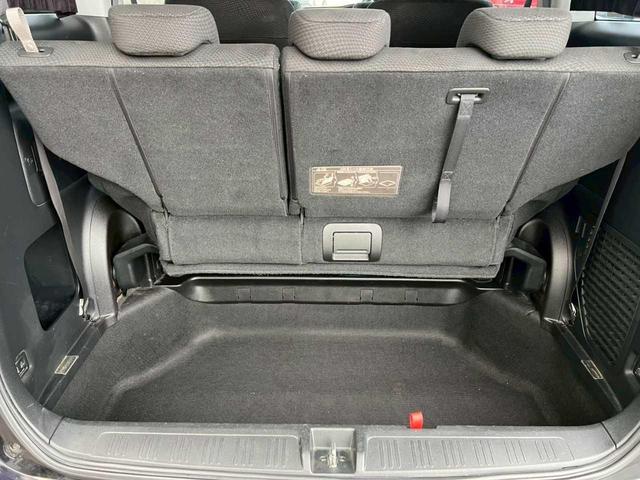 ステップワゴンスパーダ Ｚ　インターナビセレクション　インターナビセレクション　両側電動スライドドア　純正ＨＤＤナビ　フルセグＴＶ　バックカメラ　ＥＴＣ　ステアリングスイッチ　クルーズコントロール　後席モニター　スマートキー　パドルシフト　オートエアコン（32枚目）