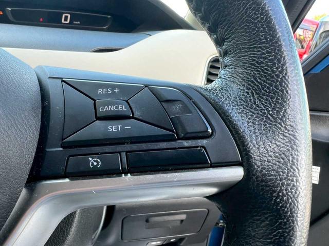 セレナ ハイウェイスター VセレクションII 車検整備 純正ナビ フルセグTV 後席モニター アラウンドビューモニター 両側パワースライドドア シートヒーター クルーズコントロール ドライブレコーダー ETC 横滑り防止装置 アイドリングストップ(10枚目)