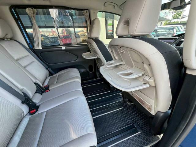 セレナ ハイウェイスター VセレクションII 車検整備 純正ナビ フルセグTV 後席モニター アラウンドビューモニター 両側パワースライドドア シートヒーター クルーズコントロール ドライブレコーダー ETC 横滑り防止装置 アイドリングストップ(30枚目)