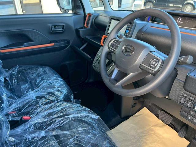 タント ファンクロス　スマートアシストＩＩＩ　電動スライドドア　ＬＥＤヘッドライト　１５インチアルミ　オートエアコン（8枚目）