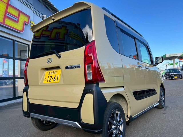 タント ファンクロス　スマートアシストＩＩＩ　電動スライドドア　ＬＥＤヘッドライト　１５インチアルミ　オートエアコン（26枚目）