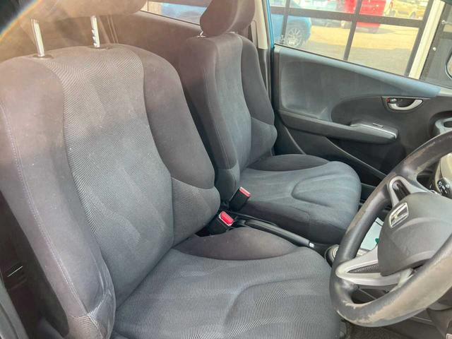 フィット Ｇ　ＣＤ　キーレス　エアコン（18枚目）