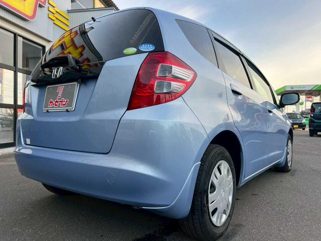 フィット Ｌ　スマートキー　オートエアコン　ミラー型ドライブレコーダー　ＣＤオーディオ　ＥＴＣ　ライトブルーＭ　取説＆保証書付（40枚目）