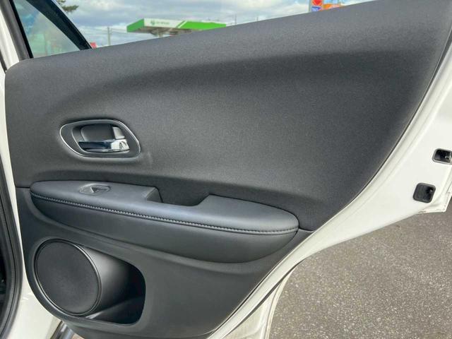 ヴェゼル ハイブリッドＸ　純正ナビ（ＶＸＭ－１５５ＶＳｉ）　フルセグ　Ｂｌｕｅｔｏｏｔｈ　ＣＤ／ＤＶＤ　ＵＳＢ　バックカメラ　ＥＴＣ　スマートキー　プッシュスタート　ハイブリッド　４ＷＤ　横滑り防止装置　オートエアコン（32枚目）