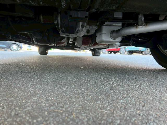 ステップワゴンスパーダ Ｚ　インターナビセレクション　純正インターナビ　フルセグＢｌｕｅｔｏｏｔｈ　ＣＤ／ＤＶＤバックカメラ　ＥＴＣ　両側パワースライドドア　クルーズコントロール　横滑り防止装置　アイドリングストップ　オートエアコン　ステアリングスイッチ（42枚目）