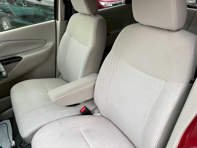 ｅＫワゴン Ｍ　インパネＣＶＴ　アイドリングストップ　衝突被害軽減ブレーキ　シートヒーター　社外アルミ　オートエアコン　ＡＵＸ　ＣＤ（19枚目）