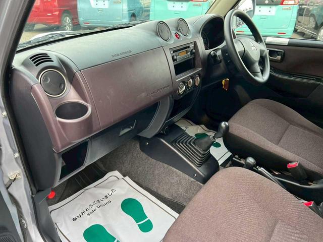 パジェロミニ ＶＲ　パートタイム４ＷＤ　切替式４ＷＤ　フォグランプ　電動格納ミラー　純正ＣＤオーディオ　マニュアルエアコン（18枚目）