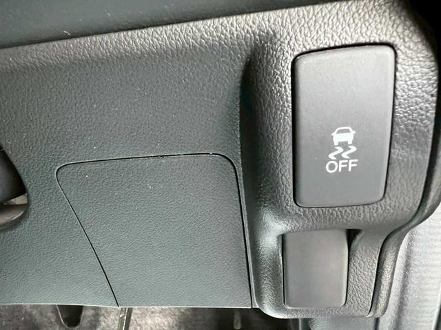 Ｎ－ＢＯＸカスタム Ｇ・Ｌパッケージ　両側電動スライドドア　社外ナビ　ワンセグ　ＤＶＤ再生　バックカメラ　スマートキー　プッシュスタート　クルーズコントロール　シートヒーター　横滑り防止装置　アイドリングストップ（18枚目）