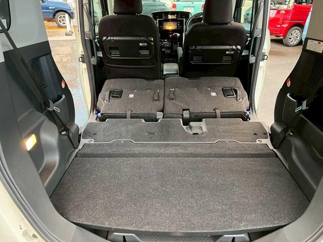 ルーミー カスタムＧ　純正９インチナビ　フルセグＴＶ　全方位カメラ　両側電動スライドドア　スマートキー　プッシュスタート　クルーズコントロール　シートヒーター　衝突軽減ブレーキ（30枚目）