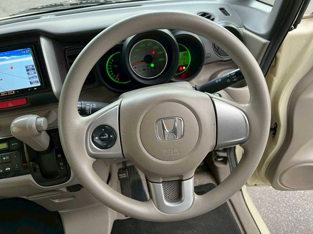 Ｎ－ＢＯＸ Ｇ　ＫＥＮＷＯＯＤナビ　ワンセグＴＶ　Ｂｌｕｅｔｏｏｔｈ　ＵＳＢ　バックカメラ　ＥＴＣ　スマートキー　プッシュスタート　オートエアコン　ＥＣＯＮモード　取説＆保証書（9枚目）