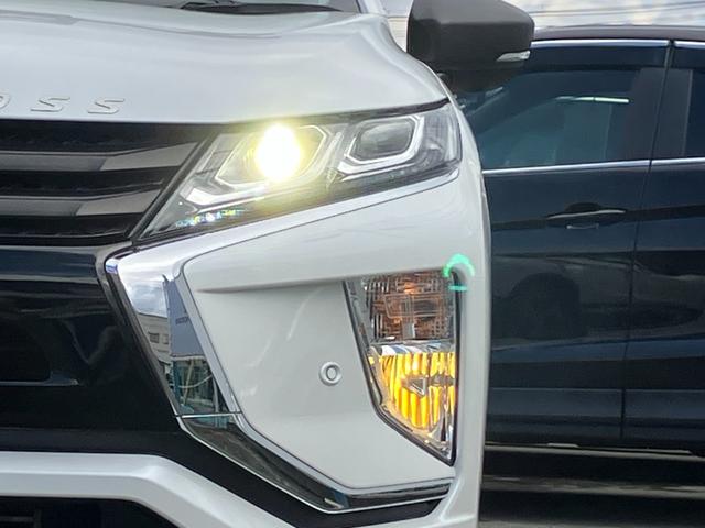 エクリプスクロス Ｇプラスパッケージ　４ＷＤ　ディーゼルターボ　サンルーフ　純正ナビ　アラウンドビュー　パーキングソナー　アダプティブクルーズ　衝突被害軽減ブレーキ（11枚目）