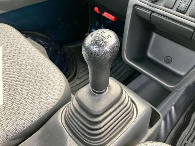 キャリイトラック 農繁スペシャル　４ＷＤ　５速マニュアル　ナビ　ＣＤ／ＤＶＤ再生　キーレス　パワーウインドウ（17枚目）