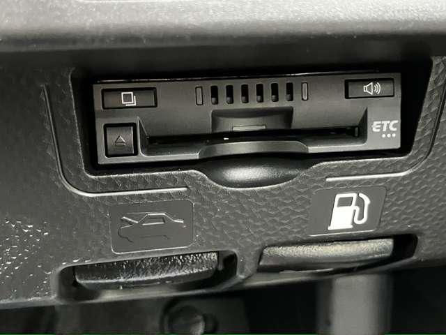 ルーミー カスタムＧ　４ＷＤ　純正ナビ　アラウンドビュー　ＥＴＣ　両側電動スライド　パーキングソナー　衝突被害軽減ブレーキ　オートマチックハイビーム　クルーズコントロール　シートヒーター（14枚目）