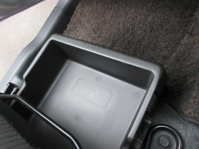 ｅＫカスタム Ｇ　ｅ－アシスト　４ＷＤ　当社整備歴車　純正ナビ　バックカメラ　シートヒーター　スマートキー　衝突被害軽減ブレーキ　ＨＩＤヘッドライト　フォグランプ（26枚目）