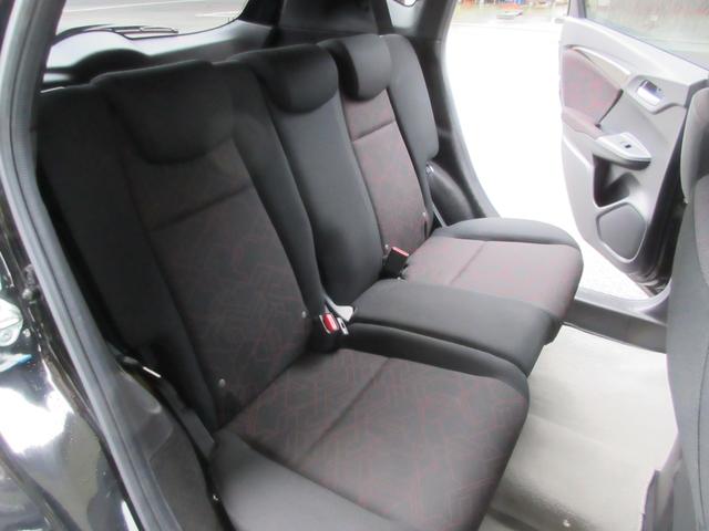 フィットハイブリッド Ｓパッケージ　純正ナビ　バックカメラ　ＥＴＣ　パドルシフト　衝突被害軽減ブレーキ　クルーズコントロール　ＬＥＤヘッドライト　フォグランプ　純正アルミホイール（6枚目）