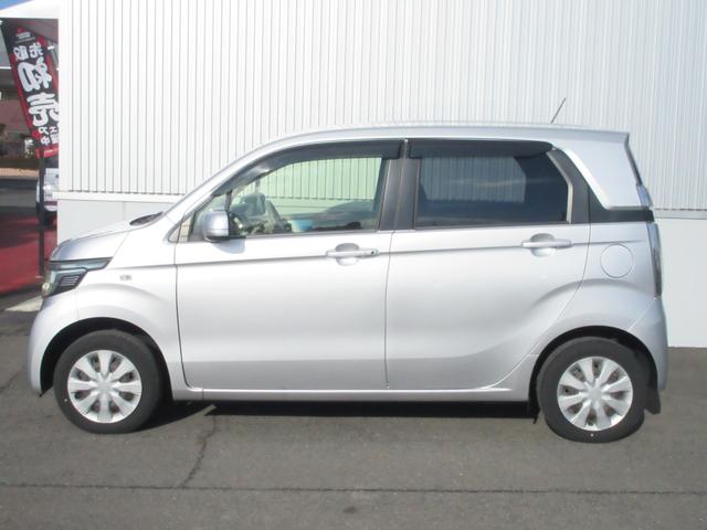 N-WGN Gコンフォートパッケージ 4WD ETC 走行10500km 衝突被害軽減ブレーキ シートヒーター HIDヘッドライト オートライト スマートキー(11枚目)