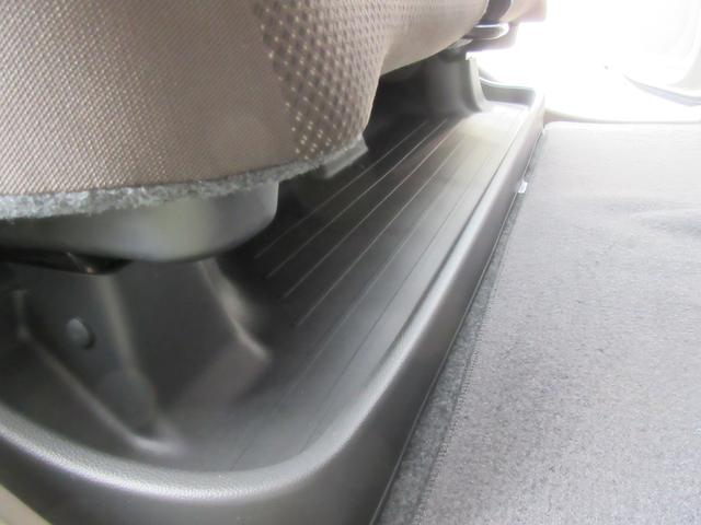 N-WGN Gコンフォートパッケージ 4WD ETC 走行10500km 衝突被害軽減ブレーキ シートヒーター HIDヘッドライト オートライト スマートキー(24枚目)