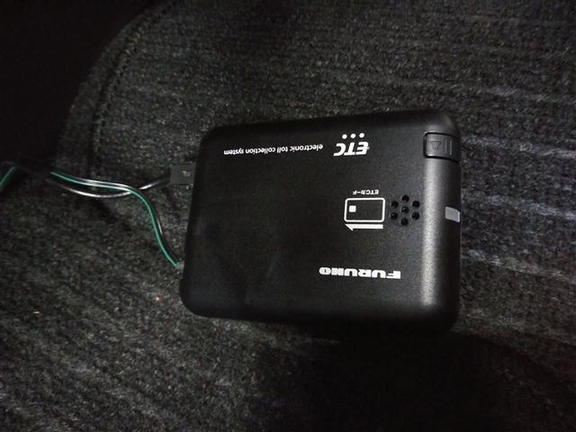 ハイエースバン ロングスーパーGL 4WD 寒冷地 衝突被害軽減システム ディーゼル メモリーナビ バックカメラ ワンセグ ETC 盗難防止装置 キーレス 横滑り防止機能(23枚目)