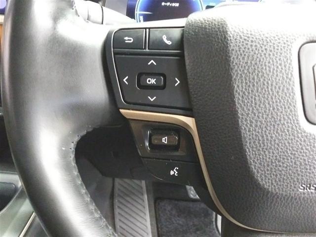 クラウンクロスオーバー ＲＳアドバンスド　４ＷＤ　衝突被害軽減システム　メモリーナビ　バックカメラ　フルセグ　革シート　ＬＥＤヘッドランプ　アルミホイール　スマートキー　オートクルーズコントロール　ＥＴＣ　盗難防止装置　電動シート　キーレス（20枚目）