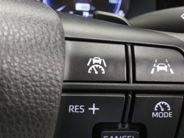 クラウンクロスオーバー ＲＳアドバンスド　４ＷＤ　衝突被害軽減システム　メモリーナビ　バックカメラ　フルセグ　革シート　ＬＥＤヘッドランプ　アルミホイール　スマートキー　オートクルーズコントロール　ＥＴＣ　盗難防止装置　電動シート　キーレス（21枚目）