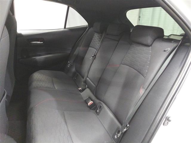 コンパクトカーとは思えないゆとりある空間設計が魅力です