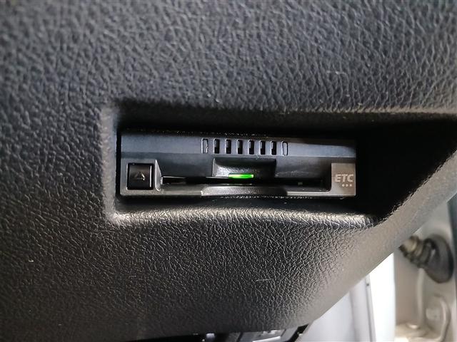 シエンタ ハイブリッド　ファンベースＸ　メモリーナビ　バックカメラ　電動スライドドア　ワンセグ　ＥＴＣ　キーレス　横滑り防止機能　ハイブリッド（20枚目）