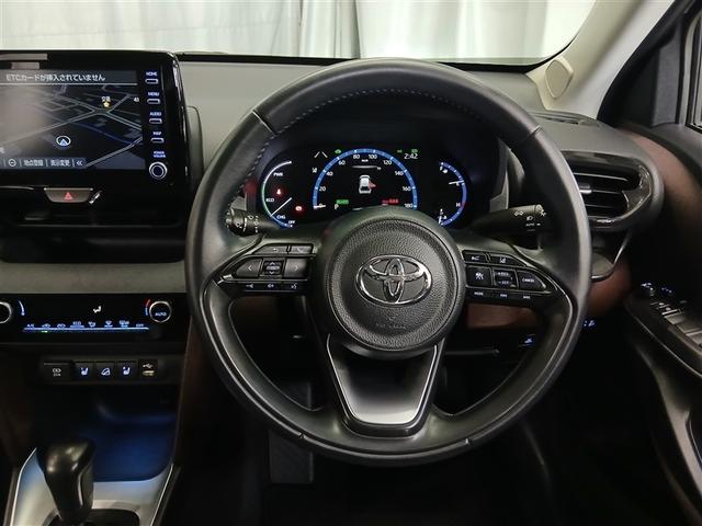 ヤリスクロス ハイブリッドZ 4WD 寒冷地 衝突被害軽減システム メモリーナビ バックカメラ フルセグ LEDヘッドランプ アルミホイール スマートキー オートクルーズコントロール ETC 盗難防止装置 電動シート キーレス(10枚目)