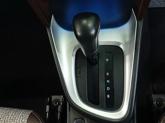 ヤリスクロス ハイブリッドZ 4WD 寒冷地 衝突被害軽減システム メモリーナビ バックカメラ フルセグ LEDヘッドランプ アルミホイール スマートキー オートクルーズコントロール ETC 盗難防止装置 電動シート キーレス(13枚目)