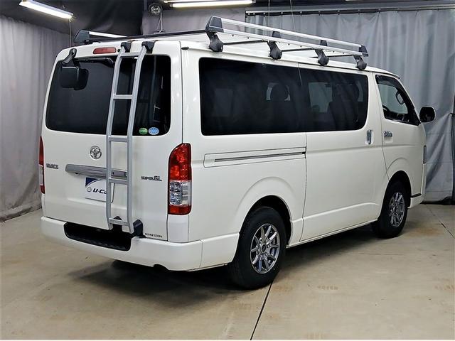 ハイエースバン ロングスーパーGL 4WD 衝突被害軽減システム ディーゼル メモリーナビ バックカメラ フルセグ アルミホイール ETC 盗難防止装置 キーレス 横滑り防止機能(3枚目)