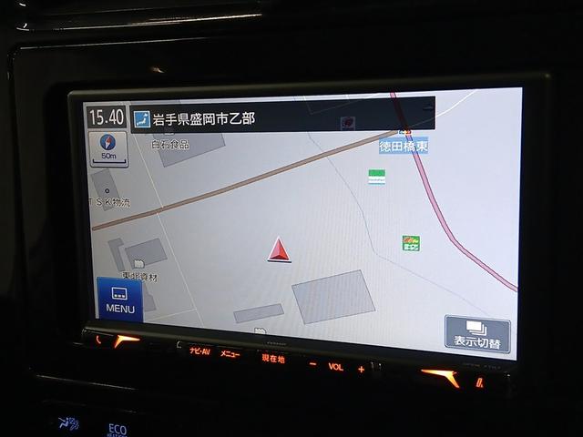 プリウスＰＨＶ Ｓ　衝突被害軽減システム　メモリーナビ　バックカメラ　ＬＥＤヘッドランプ　アルミホイール　スマートキー　オートクルーズコントロール　ＥＴＣ　盗難防止装置　キーレス　横滑り防止機能　ハイブリッド（7枚目）