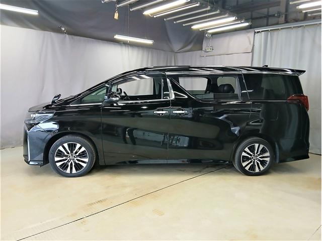 アルファード ２．５Ｓ　Ｃパッケージ　４ＷＤ　寒冷地　衝突被害軽減システム　バックカメラ　両側電動スライド　フルセグ　ＬＥＤヘッドランプ　アルミホイール　後席モニター　スマートキー　オートクルーズコントロール　アイドリングストップ　ＥＴＣ（2枚目）