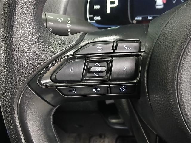 アクア Ｘ　４ＷＤ　寒冷地　衝突被害軽減システム　メモリーナビ　バックカメラ　ＬＥＤヘッドランプ　スマートキー　オートクルーズコントロール　ＥＴＣ　盗難防止装置　キーレス　横滑り防止機能　ハイブリッド（17枚目）