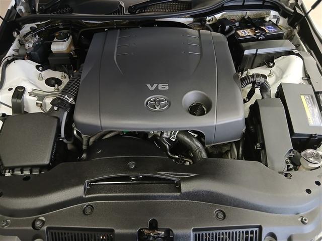 マークＸ プレミアム　Ｆｏｕｒ　４ＷＤ　寒冷地　メモリーナビ　バックカメラ　フルセグ　革シート　ＨＩＤヘッドライト　アルミホイール　スマートキー　オートクルーズコントロール　ＥＴＣ　盗難防止装置　電動シート　キーレス　横滑り防止機能（5枚目）