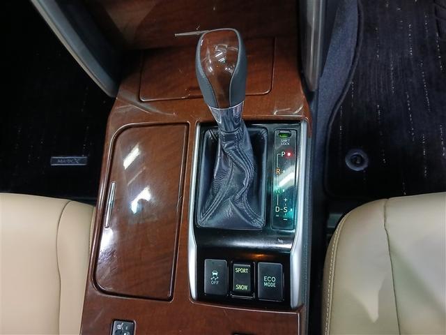 マークＸ プレミアム　Ｆｏｕｒ　４ＷＤ　寒冷地　メモリーナビ　バックカメラ　フルセグ　革シート　ＨＩＤヘッドライト　アルミホイール　スマートキー　オートクルーズコントロール　ＥＴＣ　盗難防止装置　電動シート　キーレス　横滑り防止機能（13枚目）