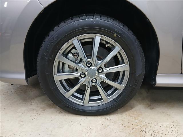 ヤリス ハイブリッドＺ　４ＷＤ　寒冷地　衝突被害軽減システム　メモリーナビ　バックカメラ　フルセグ　ＬＥＤヘッドランプ　アルミホイール　スマートキー　オートクルーズコントロール　ＥＴＣ　盗難防止装置　キーレス　横滑り防止機能（6枚目）