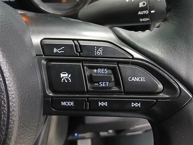 ヤリス ハイブリッドＺ　４ＷＤ　寒冷地　衝突被害軽減システム　メモリーナビ　バックカメラ　フルセグ　ＬＥＤヘッドランプ　アルミホイール　スマートキー　オートクルーズコントロール　ＥＴＣ　盗難防止装置　キーレス　横滑り防止機能（19枚目）