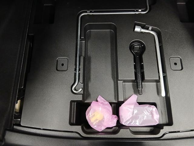 クラウンハイブリッド ＲＳアドバンス　Ｆｏｕｒ　４ＷＤ　寒冷地　衝突被害軽減システム　メモリーナビ　バックカメラ　フルセグ　ＬＥＤヘッドランプ　フルエアロ　アルミホイール　スマートキー　オートクルーズコントロール　ＥＴＣ　盗難防止装置　電動シート（37枚目）