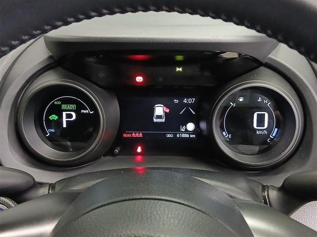 ヤリスクロス ハイブリッドＧ　寒冷地　衝突被害軽減システム　バックカメラ　フルセグ　ＬＥＤヘッドランプ　アルミホイール　スマートキー　オートクルーズコントロール　ＥＴＣ　盗難防止装置　キーレス　横滑り防止機能　ワンオーナー（11枚目）