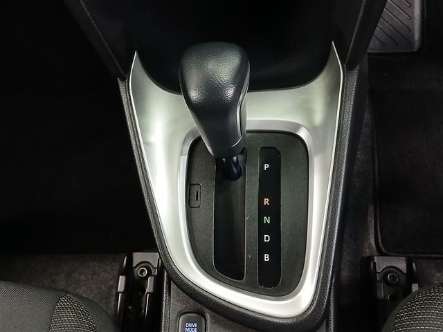 ヤリスクロス ハイブリッドＧ　寒冷地　衝突被害軽減システム　バックカメラ　フルセグ　ＬＥＤヘッドランプ　アルミホイール　スマートキー　オートクルーズコントロール　ＥＴＣ　盗難防止装置　キーレス　横滑り防止機能　ワンオーナー（13枚目）