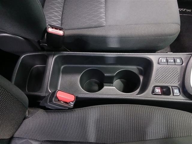 ヤリスクロス ハイブリッドＧ　寒冷地　衝突被害軽減システム　バックカメラ　フルセグ　ＬＥＤヘッドランプ　アルミホイール　スマートキー　オートクルーズコントロール　ＥＴＣ　盗難防止装置　キーレス　横滑り防止機能　ワンオーナー（28枚目）