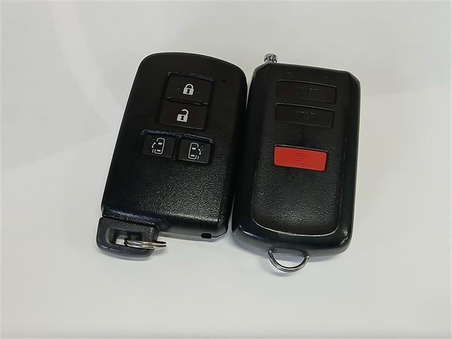 エスクァイア Ｇｉ　４ＷＤ　寒冷地　衝突被害軽減システム　メモリーナビ　バックカメラ　両側電動スライド　フルセグ　ＬＥＤヘッドランプ　アルミホイール　スマートキー　オートクルーズコントロール　アイドリングストップ（40枚目）