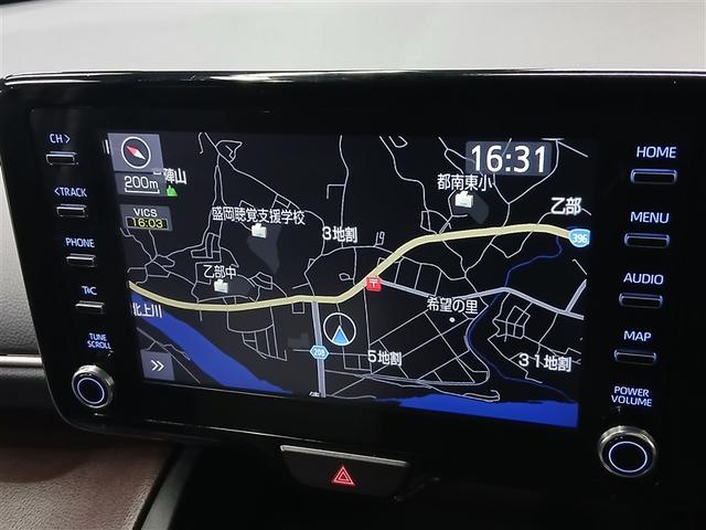 ヤリスクロス Ｚ　４ＷＤ　寒冷地　衝突被害軽減システム　メモリーナビ　バックカメラ　ＬＥＤヘッドランプ　アルミホイール　スマートキー　オートクルーズコントロール　ＥＴＣ　盗難防止装置　電動シート　キーレス　ワンオーナー（7枚目）