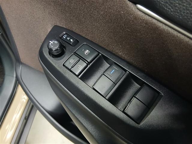 ヤリスクロス Ｚ　４ＷＤ　寒冷地　衝突被害軽減システム　メモリーナビ　バックカメラ　ＬＥＤヘッドランプ　アルミホイール　スマートキー　オートクルーズコントロール　ＥＴＣ　盗難防止装置　電動シート　キーレス　ワンオーナー（30枚目）