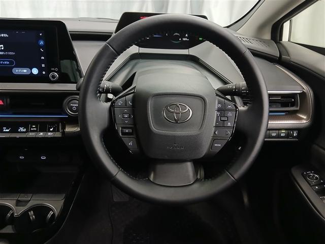 プリウス Ｇ　４ＷＤ　寒冷地　衝突被害軽減システム　バックカメラ　フルセグ　ＬＥＤヘッドランプ　アルミホイール　スマートキー　オートクルーズコントロール　ＥＴＣ　盗難防止装置　キーレス　横滑り防止機能　ハイブリッド（10枚目）