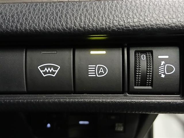 プリウス Ｇ　４ＷＤ　寒冷地　衝突被害軽減システム　バックカメラ　フルセグ　ＬＥＤヘッドランプ　アルミホイール　スマートキー　オートクルーズコントロール　ＥＴＣ　盗難防止装置　キーレス　横滑り防止機能　ハイブリッド（23枚目）