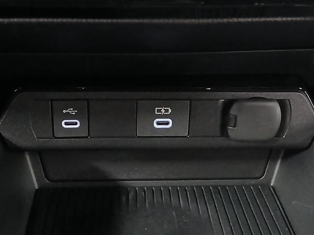 プリウス Ｇ　４ＷＤ　寒冷地　衝突被害軽減システム　バックカメラ　フルセグ　ＬＥＤヘッドランプ　アルミホイール　スマートキー　オートクルーズコントロール　ＥＴＣ　盗難防止装置　キーレス　横滑り防止機能　ハイブリッド（25枚目）