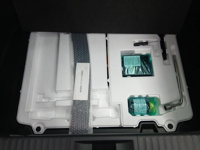 プリウス Ｇ　４ＷＤ　寒冷地　衝突被害軽減システム　バックカメラ　フルセグ　ＬＥＤヘッドランプ　アルミホイール　スマートキー　オートクルーズコントロール　ＥＴＣ　盗難防止装置　キーレス　横滑り防止機能　ハイブリッド（38枚目）