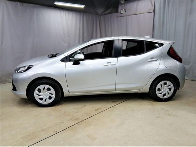 アクア Ｘ　４ＷＤ　寒冷地　衝突被害軽減システム　バックカメラ　ＬＥＤヘッドランプ　スマートキー　オートクルーズコントロール　ＥＴＣ　盗難防止装置　キーレス　横滑り防止機能　ハイブリッド（2枚目）